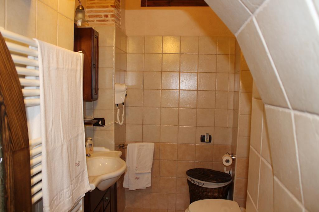 Domusfrumenti Oria  Zimmer foto